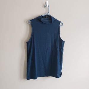 Banana Republic sleeveless mock turtleneck